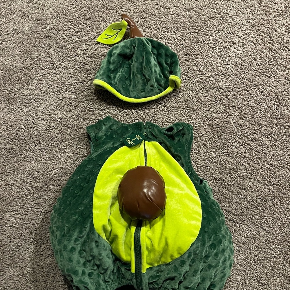 🥑24 month avocado Halloween costume!!! 🥑
